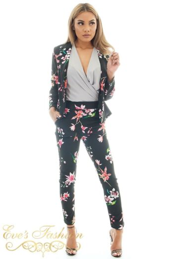 Eve Suzy Flower Suit Black Front