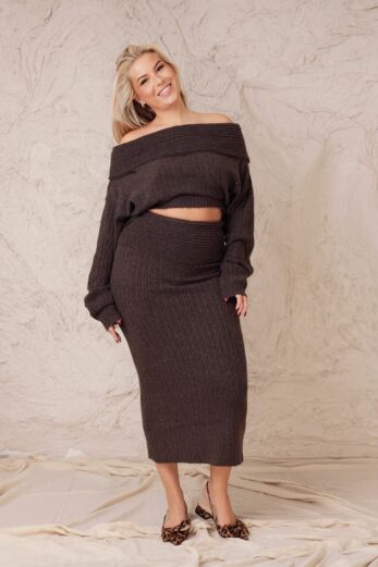 Charming Knitted Two Piece Set Brown